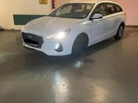 Gebraucht Hyundai i30 100 PS (73 kW) 2018 Weiß Kombi
