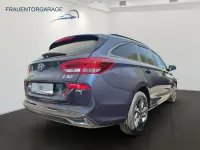 Neu Hyundai i30 Advantage 140 PS (102 kW) 2026 Sailing blue / mic Kombi