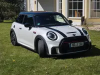 Gebraucht Mini John Cooper Works 231 PS (169 kW) 2023 Weiß Kleinwagen