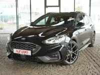 Gebraucht Ford Focus ST 190 PS (139 kW) 2020 Agate black metallic Kombi