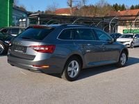 Gebraucht Skoda Superb 150 PS (110 kW) 2022 Grau Kombi