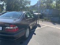 Gebraucht BMW 320 150 PS (110 kW) 2000 Schwarz Limousine