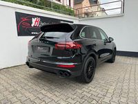 Gebraucht Porsche Cayenne Turbo 519 PS (381 kW) 2016 Schwarz SUV