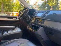 Gebraucht VW T6 150 PS (110 kW) 2019 Grau Van