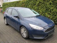Gebraucht Ford Focus Trend 120 PS (88 kW) 2015 Blazerblau Kombi