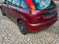 Gebraucht Ford Focus 101 PS (74 kW) 2004 Rot Limousine