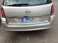 Gebraucht Opel Astra 105 PS (77 kW) 2004 Silber Kombi