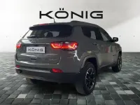 Gebraucht Jeep Compass Trailhawk 180 PS (132 kW) 2021 Grau SUV
