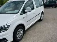 Gebraucht VW Caddy 102 PS (75 kW) 2019 Candyweiß Van / Kleinbus