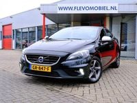 Gebraucht Volvo V40 R-Design 120 PS (88 kW) 2015 Schwarz Limousine