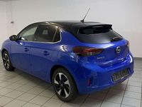 Gebraucht Opel Corsa-e Elegance 100 kW (136 PS) 2022 Perl blau/voltaik blau Kleinwagen