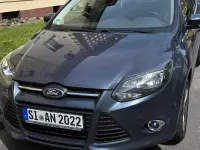 Gebraucht Ford Focus 115 PS (84 kW) 2012 Grau Kombi
