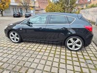 Gebraucht Opel Astra Edition 140 PS (102 kW) 2013 Schwarz Limousine