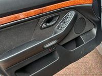 Gebraucht BMW 528 193 PS (141 kW) 1997 Silber Limousine