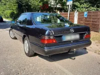 Gebraucht Mercedes E300 Sportline 179 PS (131 kW) 1992 Blau Coupé