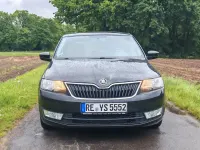 Gebraucht Skoda Rapid Ambition 90 PS (66 kW) 2015 Schwarz Kleinwagen