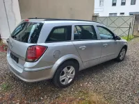 Gebraucht Opel Astra 105 PS (77 kW) 2005 Silber Limousine