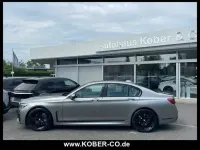 Gebraucht BMW 750 Shadowline 400 PS (294 kW) 2019 Silber/grau (metallic) Limousine