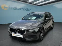 Gebraucht Volvo V60 163 PS (119 kW) 2024 Grau Kombi