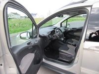 Gebraucht Ford Tourneo Courier Titanium 101 PS (74 kW) 2015 Grau Van / Kleinbus