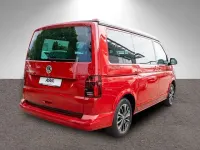 Gebraucht VW California Beach 150 PS (110 kW) 2023 Kirschrot Van