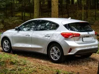 Gebraucht Ford Focus 120 PS (88 kW) 2021 Polarsilber metallic Kleinwagen
