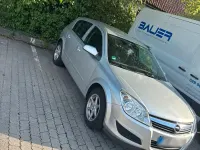 Gebraucht Opel Astra 90 PS (66 kW) 2010 Silber Limousine
