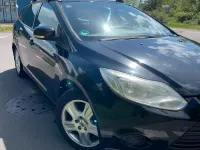 Gebraucht Ford Focus 140 PS (102 kW) 2011 Schwarz Kombi