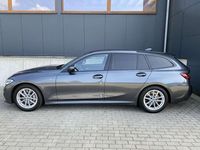 Gebraucht BMW 330 M Sport 258 PS (189 kW) 2021 Mineralgrau metallic Kombi