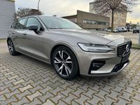 gebraucht Volvo V60 D3 Automatik R-Design NAVI + F-LED + 360-CAM + AHK