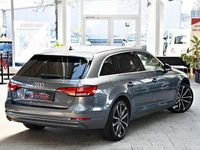 Gebraucht Audi A4 S-Line 150 PS (110 kW) 2018 Grau Kombi