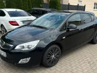 Gebraucht Opel Astra 120 PS (88 kW) 2011 Schwarz Limousine