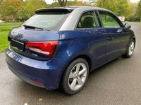Gebraucht Audi A1 Design 125 PS (91 kW) 2017 Blau Kleinwagen