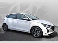 Gebraucht Hyundai i20 Comfort 101 PS (74 kW) 2024 Atlas white Limousine