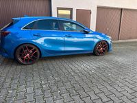 Gebraucht Kia Ceed Spirit 140 PS (102 kW) 2018 Blau Kleinwagen