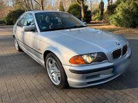 Gebraucht BMW 320 150 PS (110 kW) 1998 Silber Limousine