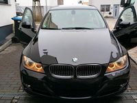 Gebraucht BMW 325 204 PS (150 kW) 2011 Schwarz Kombi