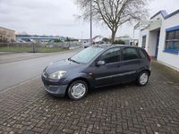Gebraucht Ford Fiesta 101 PS (74 kW) 2006 Grau Kleinwagen