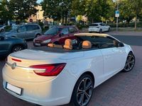 Gebraucht Opel Cascada Innovation 170 PS (125 kW) 2015 Weiß Cabrio