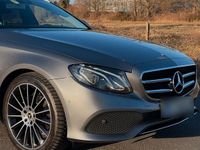 Gebraucht Mercedes E220 195 PS (143 kW) 2017 Grau Kombi