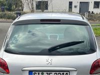 gebraucht Peugeot 206+ silber - 75 PS Top für Fahranfänger