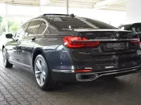 Gebraucht BMW 750L Executive 400 PS (294 kW) 2018 Grau Limousine