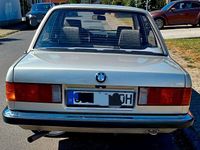 Gebraucht BMW 325 Performance 122 PS (89 kW) 1986 Beige Limousine