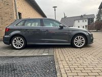 Gebraucht Audi A3 Sport 150 PS (110 kW) 2017 Grau Limousine
