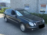 Gebraucht Mercedes E320 204 PS (150 kW) 2004 Schwarz Kombi