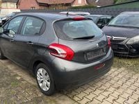 Second-hand Peugeot 208 Active 68 CP (50 kW) 2012 Verde Hatchback