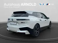 Gebraucht BMW iX Sport Line 455 kW (619 PS) 2024 Mineralweiß SUV