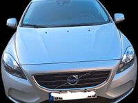 Gebraucht Volvo V40 122 PS (89 kW) 2015 Silber Limousine
