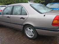 Gebraucht Mercedes C180 120 PS (88 kW) 1994 Limousine