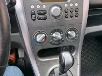 Gebraucht Opel Agila 90 PS (66 kW) 2014 Silber Kleinwagen